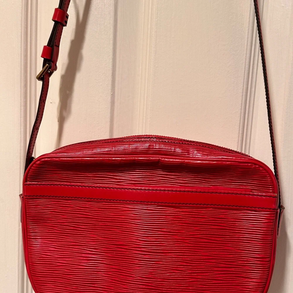 Louie Vuitton Jeune Fille Red Epi - Picture 3 of 16